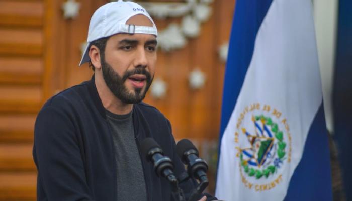 El Salvador Liderinden Bitcoin’i Hedef Alanlara Tenkit