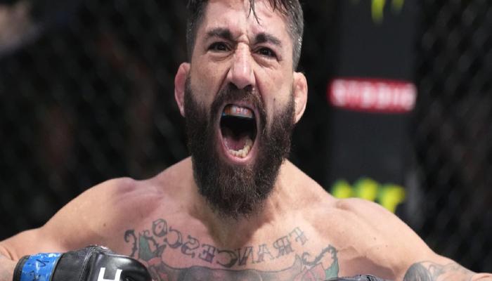 UFC Dövüşçüsü, USDC Olarak Maaş Alacak