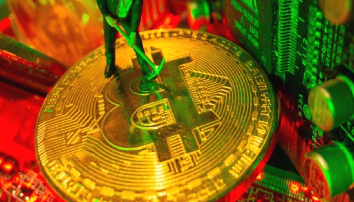 Bitcoin Madencilik Geliri Son İki Yılın En Düşük Seviyesinde￼