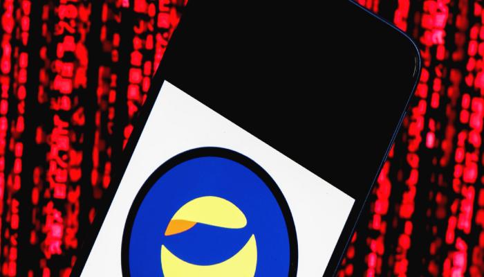 8’den Fazla Bilen Analist: Bu Altcoin LUNA Üzere Çökebilir!