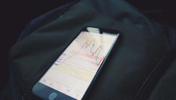 Aave Mucidi, Bu Altcoin’den Yüklüce Sattı: Fiyat Çakıldı!