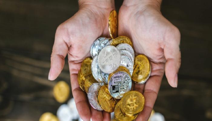 Finans Şirketi: Bu 2 Altcoin, Bitcoin’i Geride Bırakabilir!