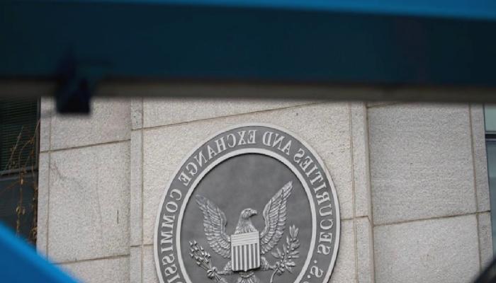 SEC’in Üst İdaresinde Ayrılık