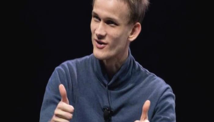 Vitalik Buterin, Çöken Bu Altcoin’i Övdü: Geleceği Parlak!