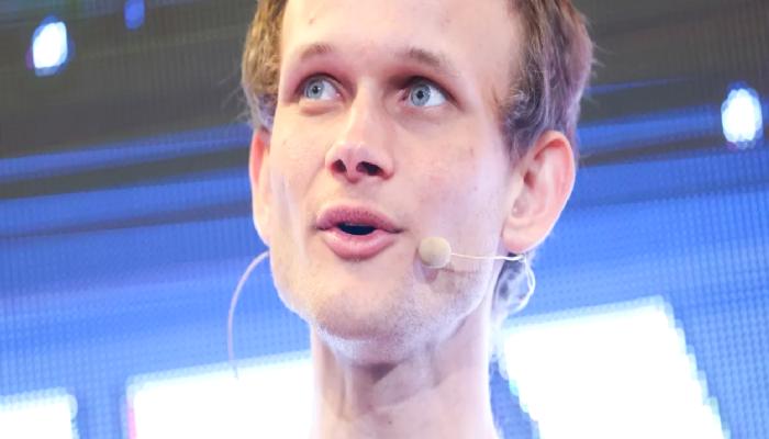 Vitalik Buterin İlk 5’i Açıkladı: Bu Altcoinleri Övdü!