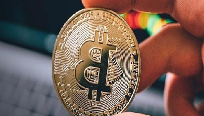 Bloomberg Stratejisti: Bitcoin 10 Bin Doları Ziyaret Edebilir!