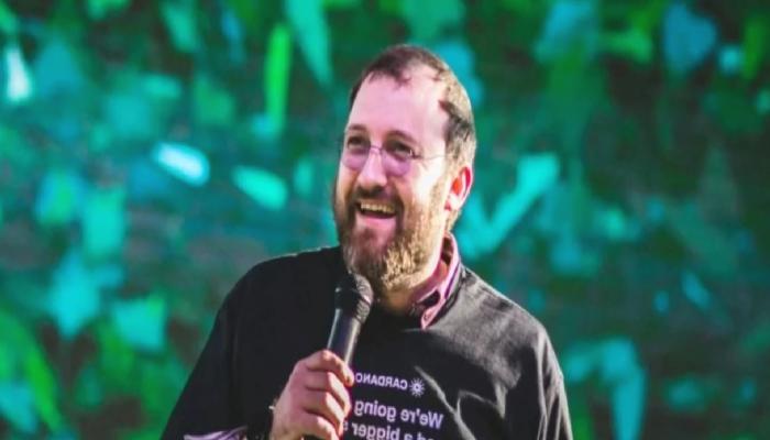 Charles Hoskinson, Neden CoinDesk’i Satın Almakla İlgilendiğini Açıkladı