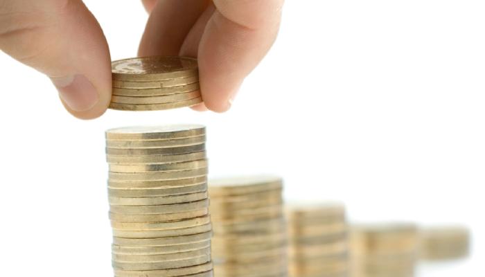 Ünlü Siyasetçi Torbalarca Aldı: Bu 3 Altcoin Tırmanabilir!