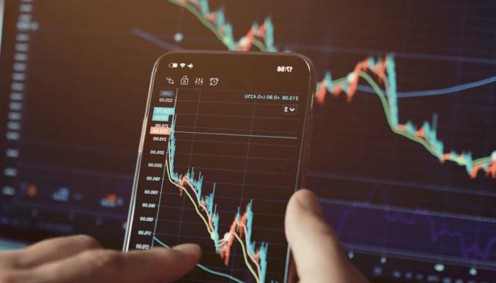 Bitcoin, ETH Satan Kurumsal Yatırımcılar Bu 4 Coini Alıyor!