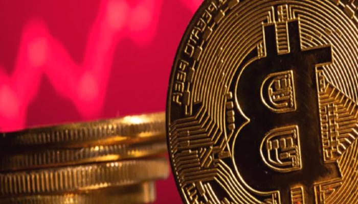 Bitcoin Sert Darbe Aldı! 4 Analist, Olacakları Açıkladı!