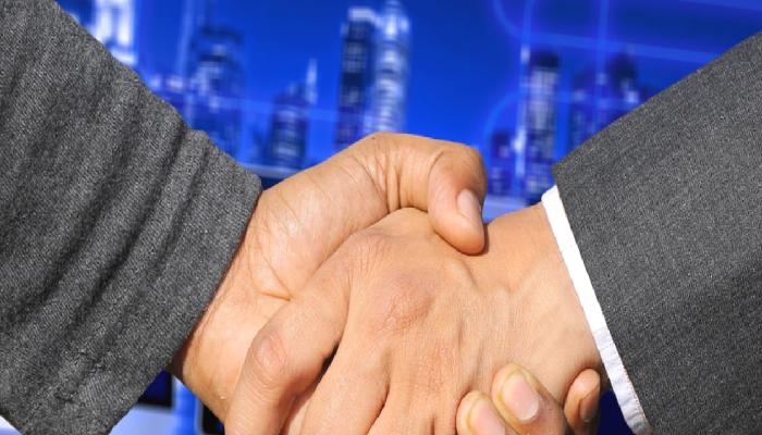 Dünyaca Ünlü Şirket, Türklerin Aldığı Altcoin ile Ortak Oldu!
