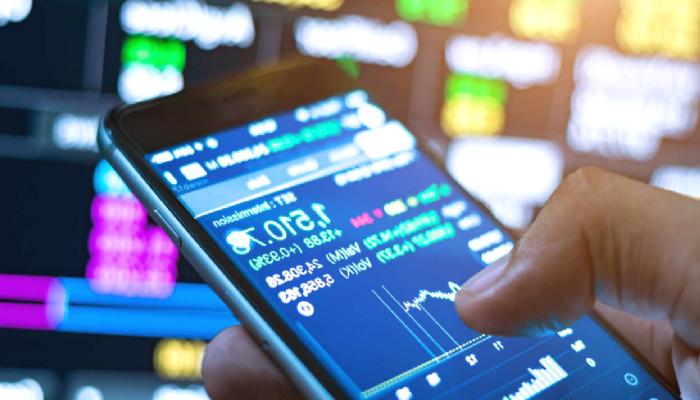 Gizemli Balina, Bu 3 Altcoin’i Açığa Sattı: Milyonlar Kazandı!