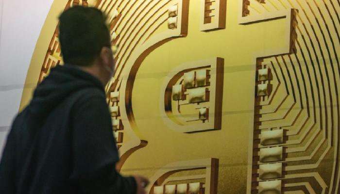 Kripto Para Milyarderi: Bitcoin ve Bunları Alma Zamanı!
