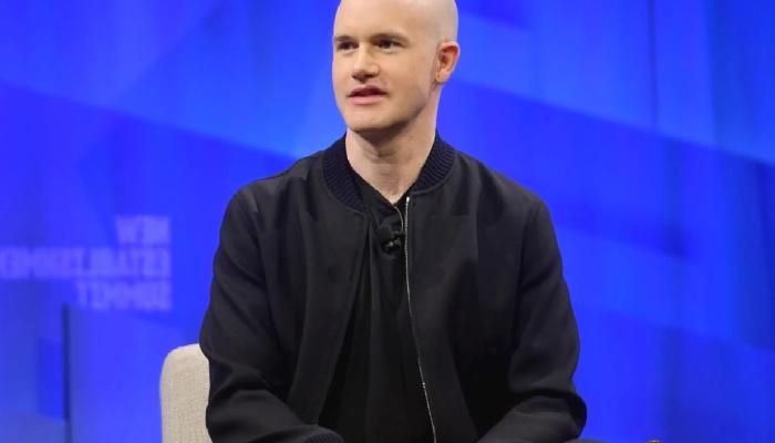 Coinbase CEO’su, Kripto Düzenlemelerini Eleştirdi