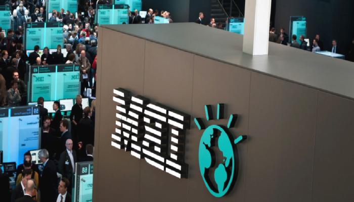 IBM Kimi Çalışanlarını Yapay Zeka ile Değiştirecek