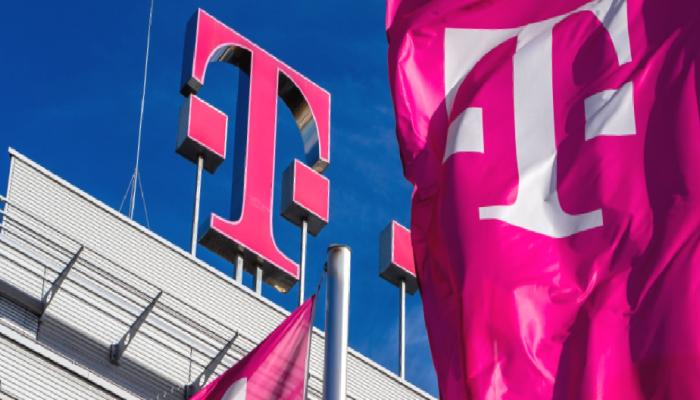 Telekomünikasyon Devi, Bu Altcoin ile Ortak Oldu!