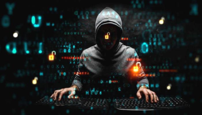 Bitcoin Aykırısı Ünlü İsim İçin Hack Alarmı: Bu Coin’i Tanıttı!