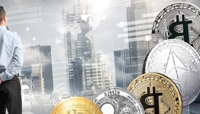 Sadece Bitcoin Al ya da Altcoin Al: Hangi Strateji Kazandırır?