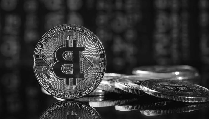 Analist, Takip Edilecek 4 Altcoin’i ve BTC İddiasını Açıkladı!
