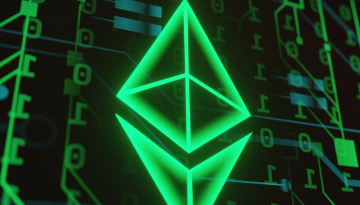 Balinalar Satıyor, Küçük Yatırımcılar Alıyor: Ethereum (ETH) Tahlili