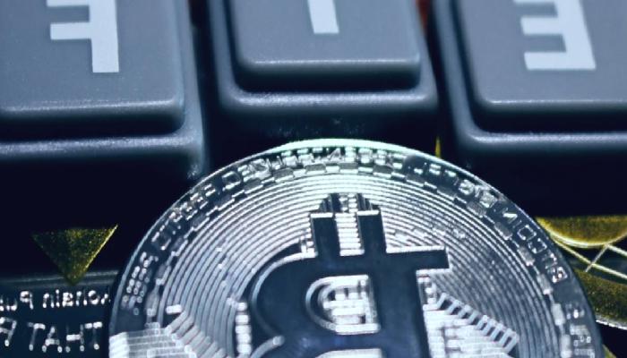 Analist Yakaladı: SEC’in Bitcoin ETF Kararlarındaki Farklı Ayrıntı!