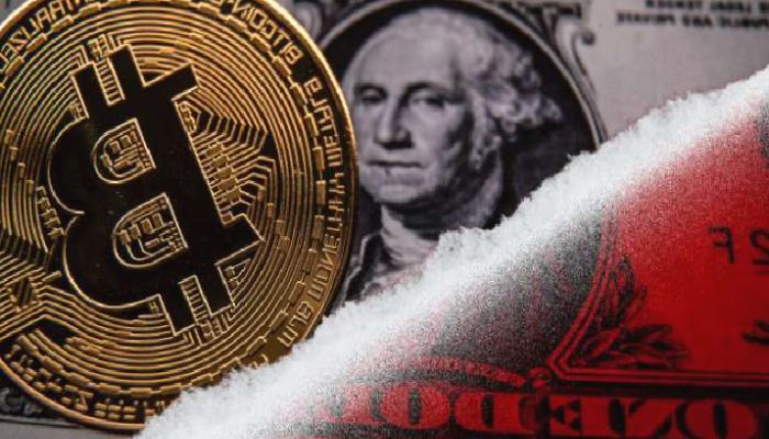 Usta Analist Korkuttu: Bitcoin Tarihi Tabanlara Düşebilir!