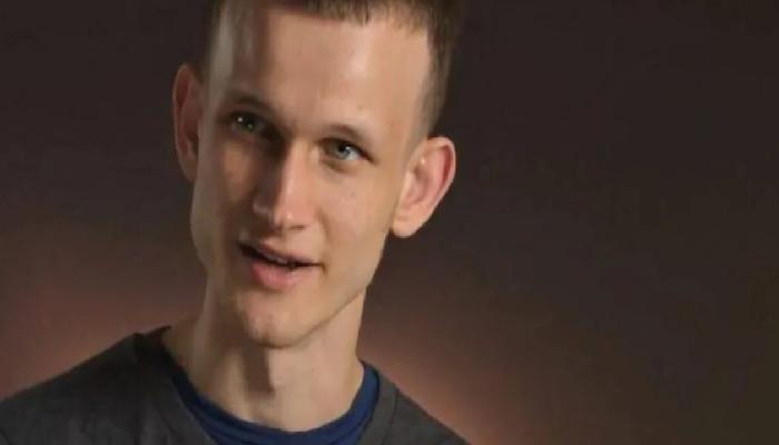 Vitalik Buterin Coinbase’e Yüklü Altcoin Meblağları Taşıdı!